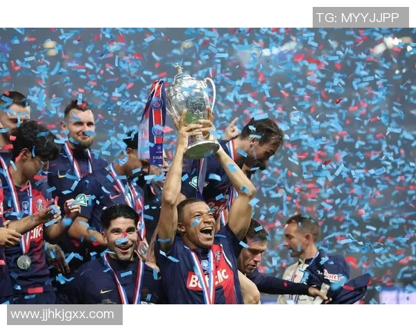 巴黎与曼联次回合精彩集锦回顾与分析