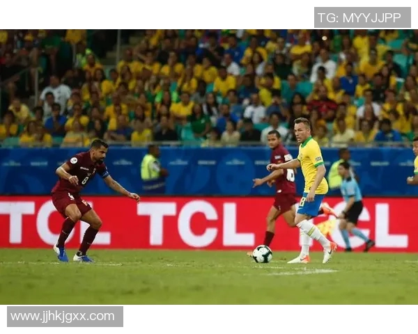 足球运动发展与全球化趋势下的文化交流与商业化影响分析