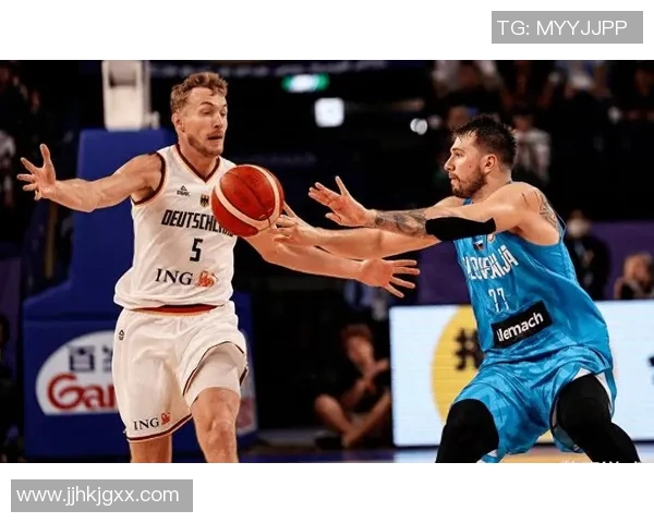 深圳羽毛球队比赛经验引发热议球员表现与教练策略成焦点讨论