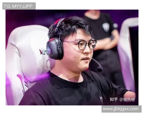 聚焦英雄联盟战术分析：RNG如何在比赛中展现团队协作与策略智慧