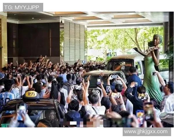 北京足球队状态引发热议球迷与专家观点大相径庭